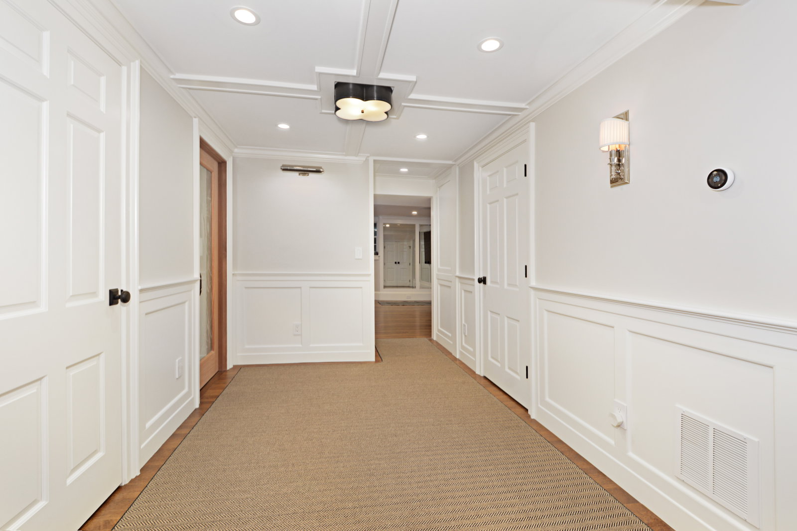 Chestnut Hill Foyer